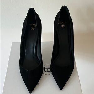 Balmain Suede Pumps with Gold Stiletto Heel – Size 39